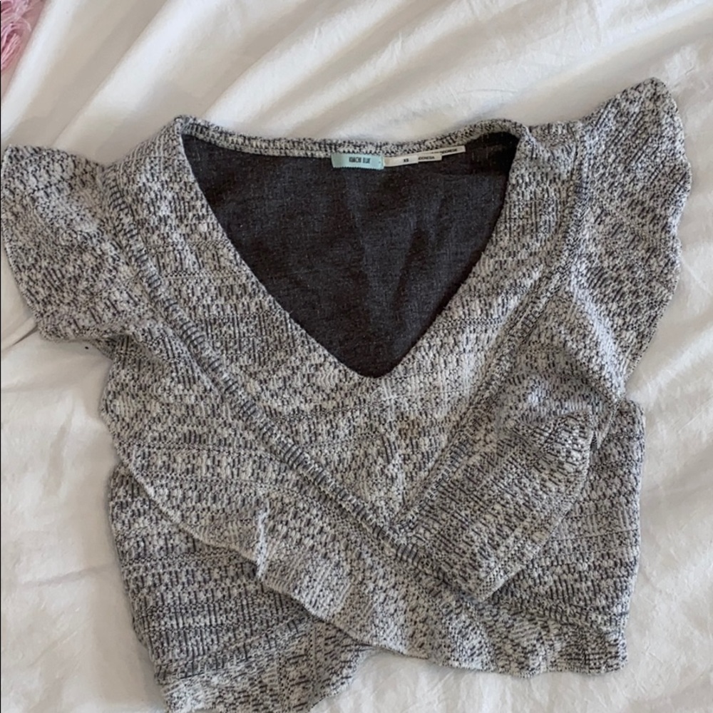cropped tie back shirt